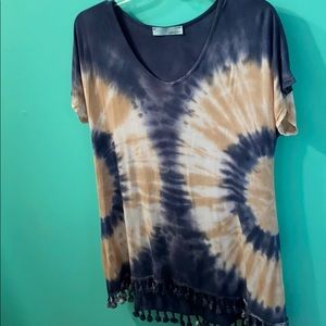 Chatoyant tye dye top